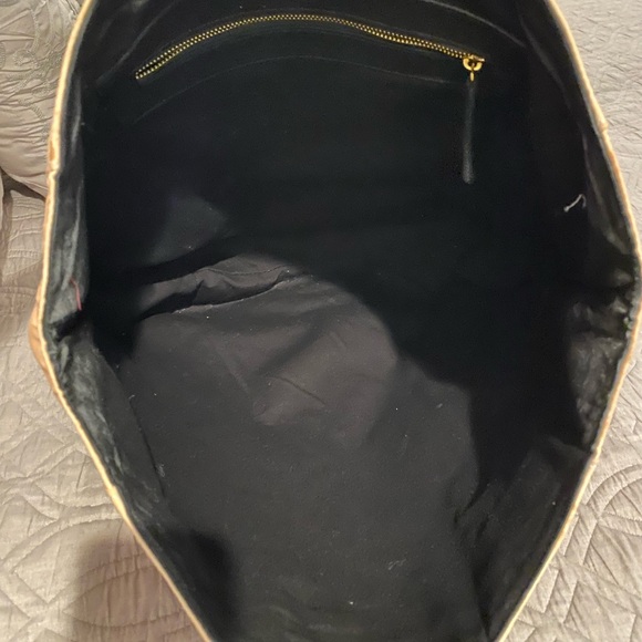 Celine Tote - Picture 3 of 4